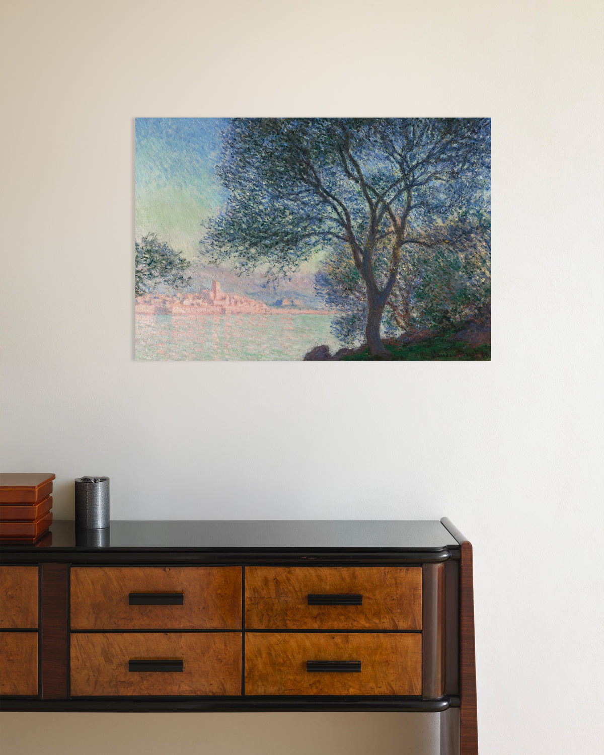 Poster Antibes gezien vanaf La Salis (1888) van Claude Monet