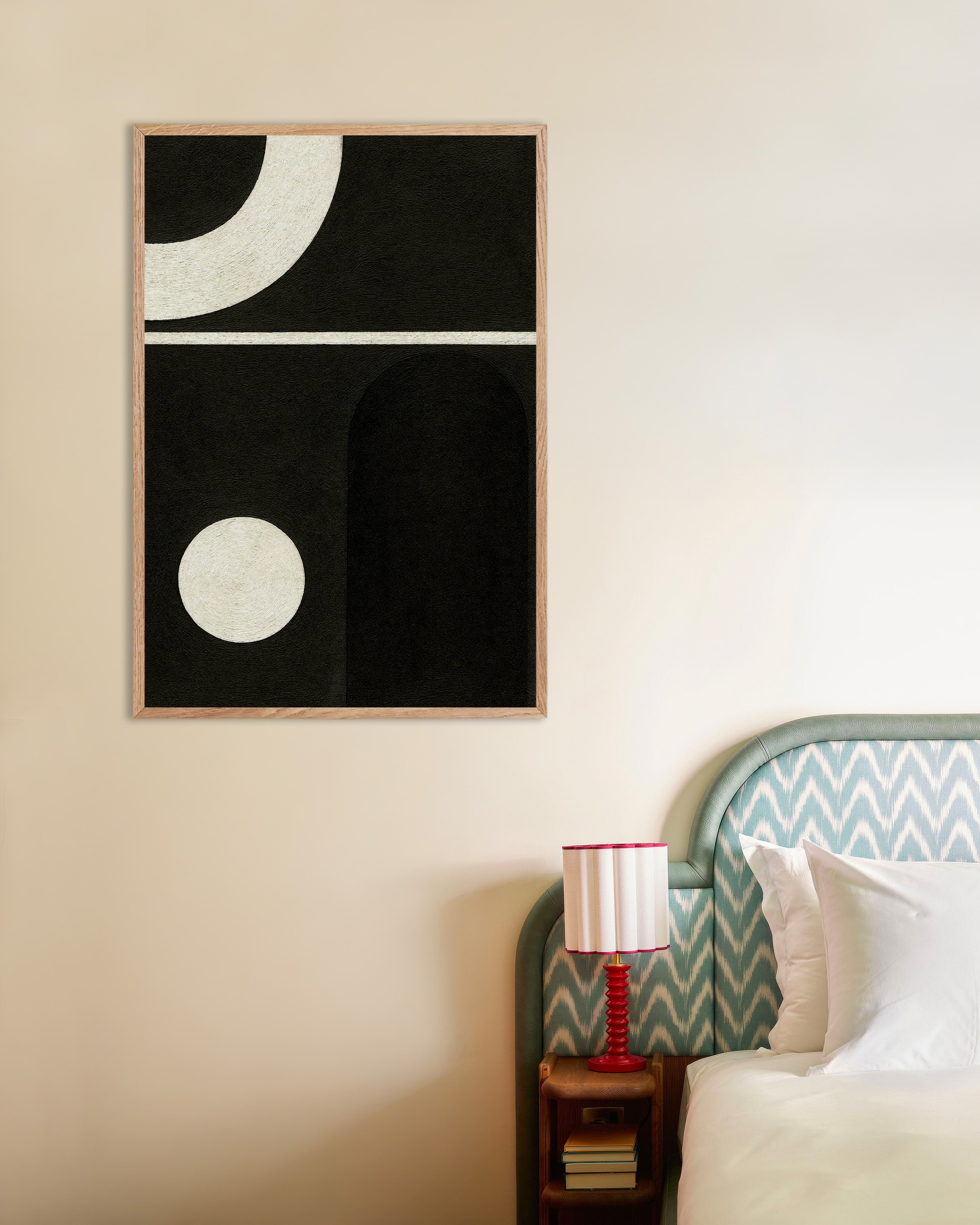 Poster of Black and white shapes – Minimalist geometric poster, with natural wooden frame