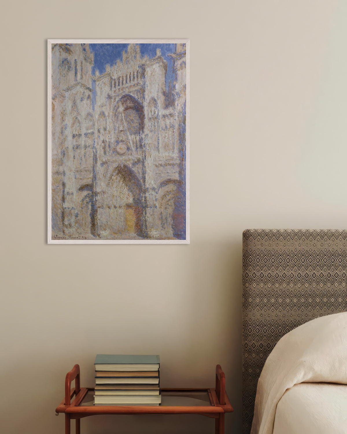 Affiche La Cathédrale de Rouen, le portail, plein soleil (1894) de Claude Monet, avec un cadre en bois blanc