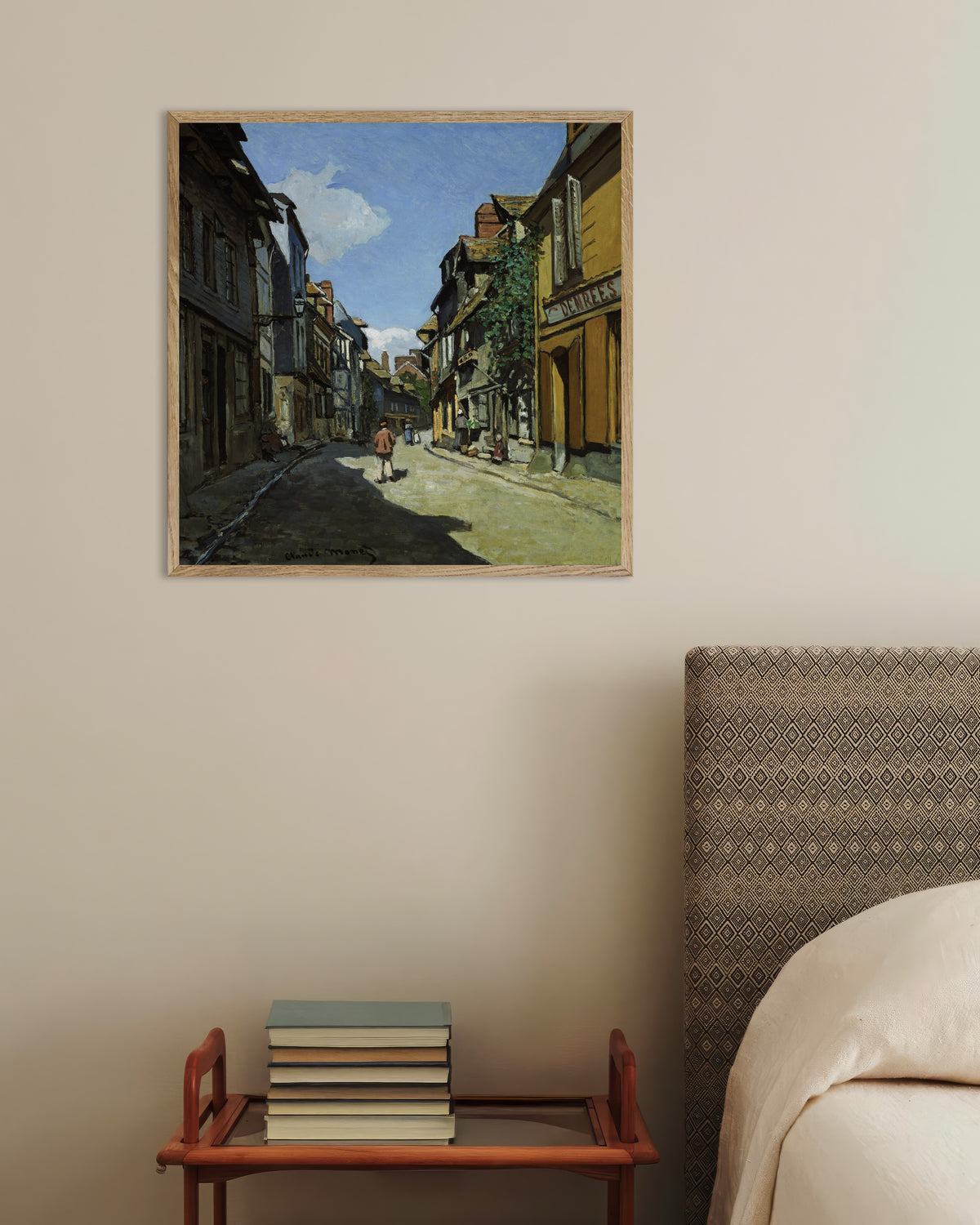 Poster De Rue de la Bavole in Honfleur (1864) van Claude Monet met naturel houten lijst