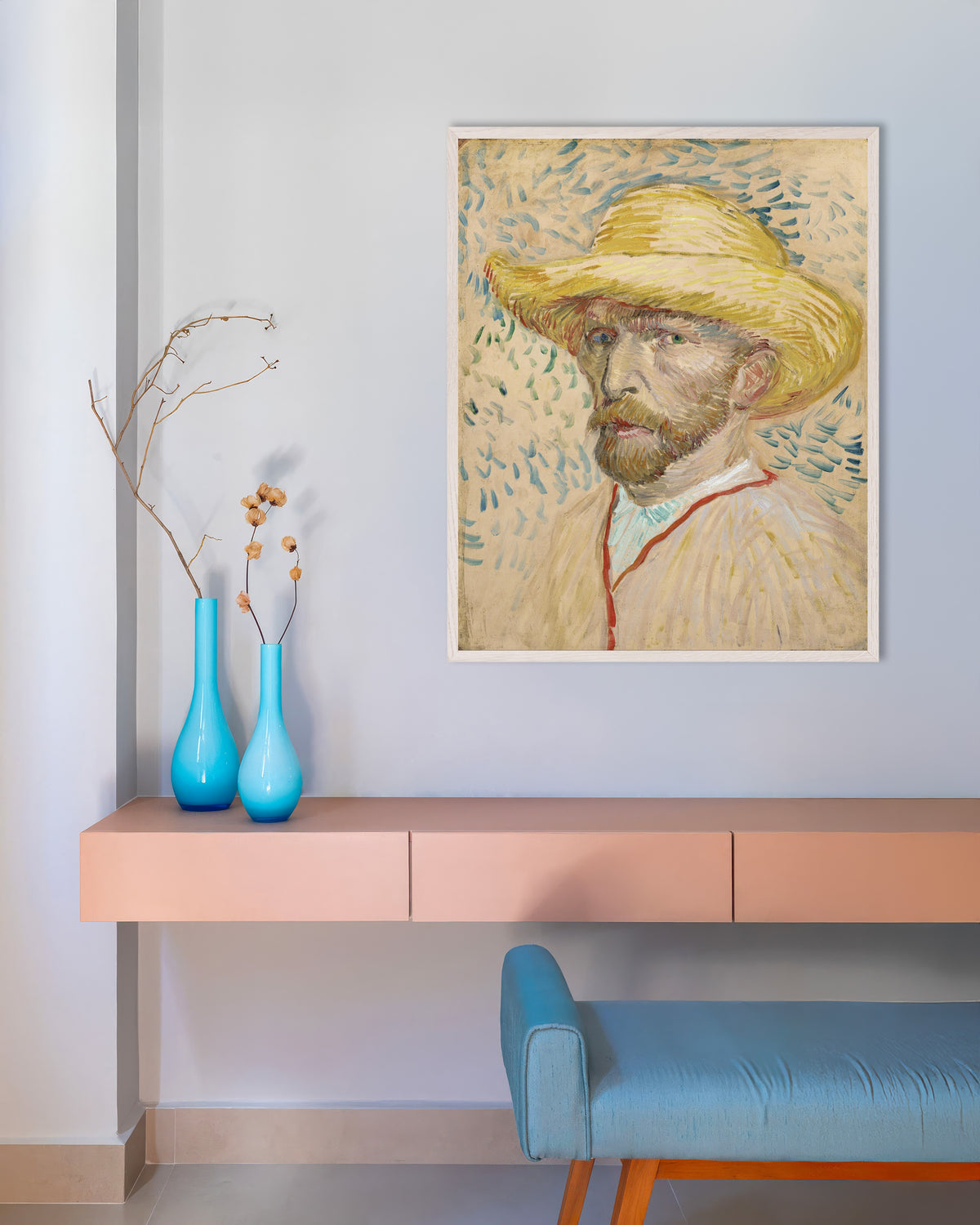 Poster de l’Autoportrait au chapeau de paille et à la blouse de peintre (1887) de Vincent van Gogh, avec un cadre en bois blanc