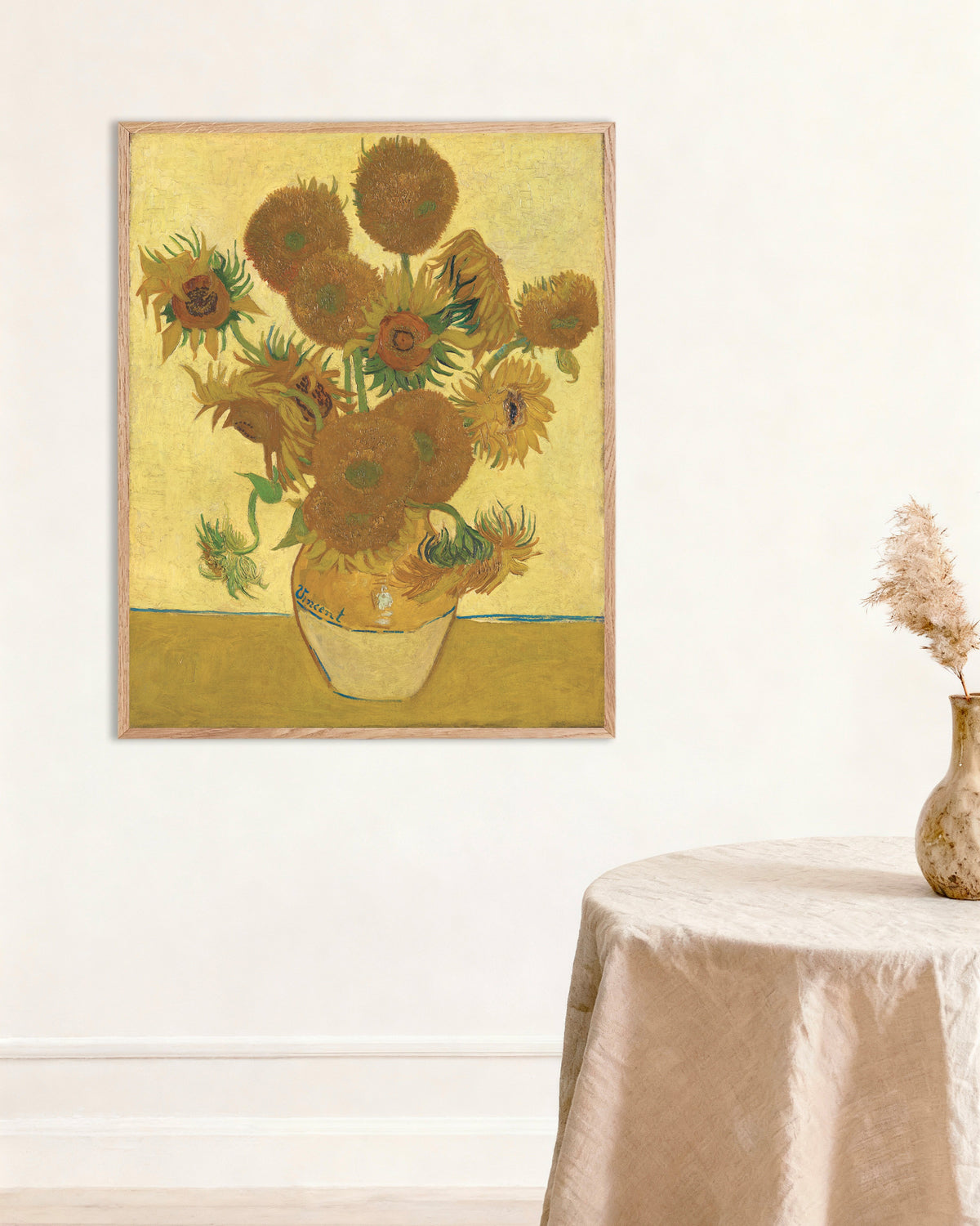 Poster Zonnebloemen (1888) van Vincent van Gogh, met naturel houten lijst