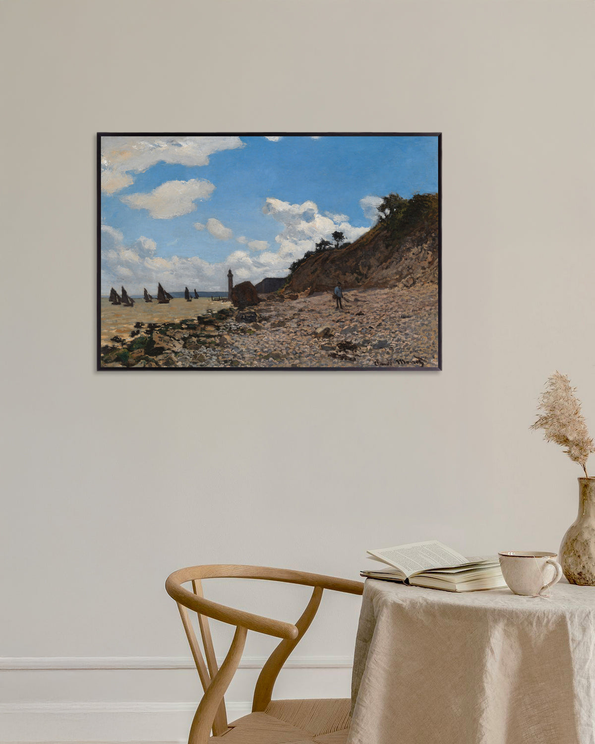 Poster Het strand van Honfleur (1864–1866) van Claude Monet met metalen lijst