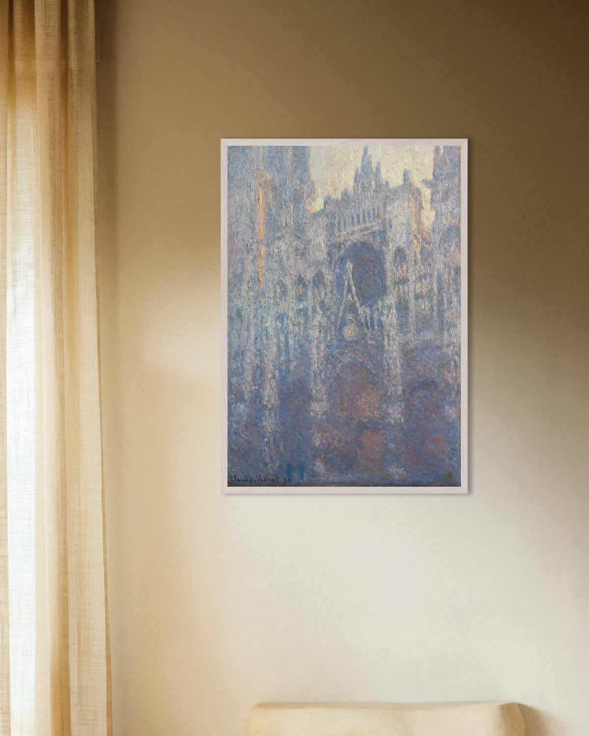 Poster Het portaal van de kathedraal van Rouen in het ochtendlicht (1894) van Claude Monet met witte houten lijst