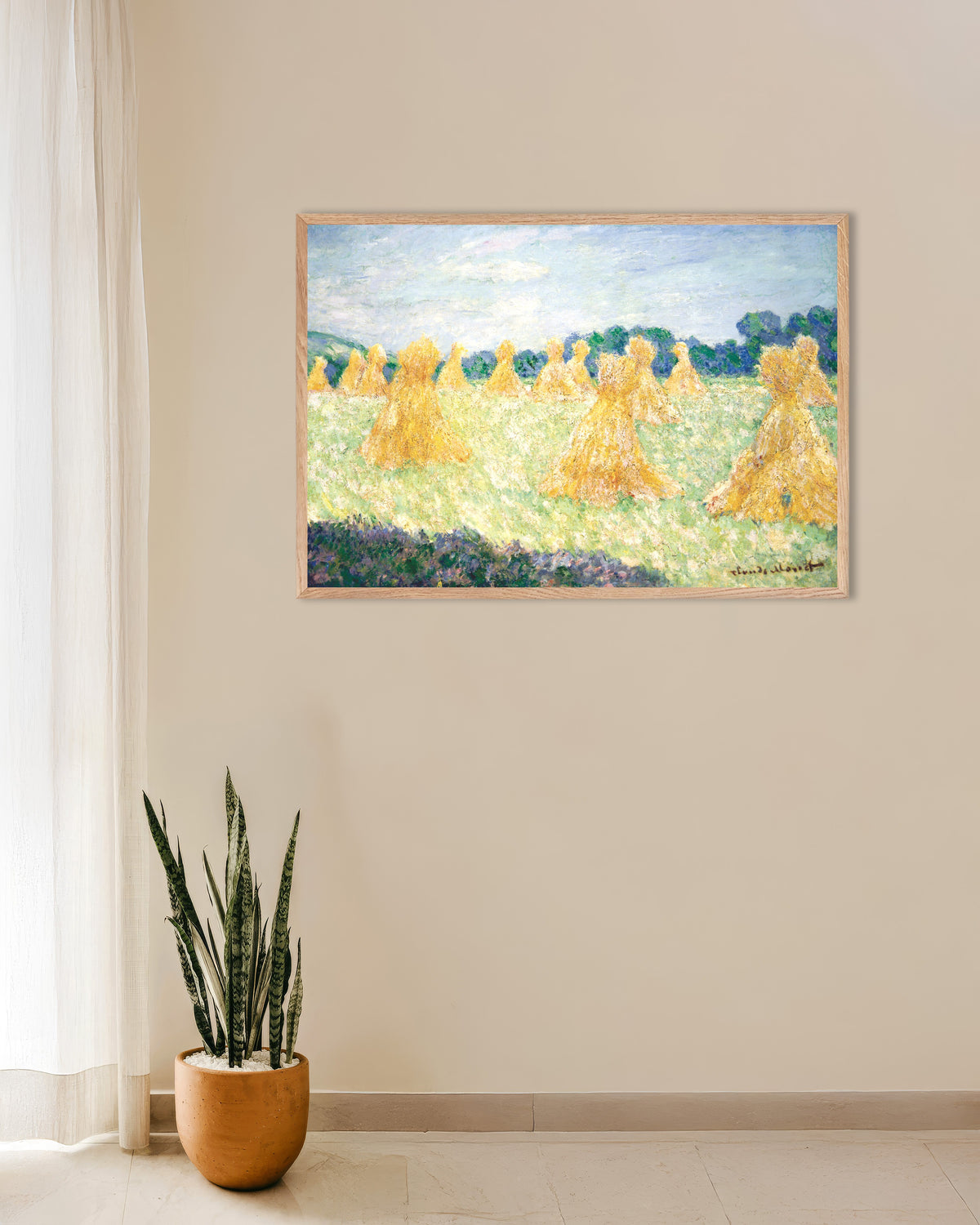 Poster De jongedames van Giverny, zoneffect (1894) van Claude Monet met naturel houten lijst