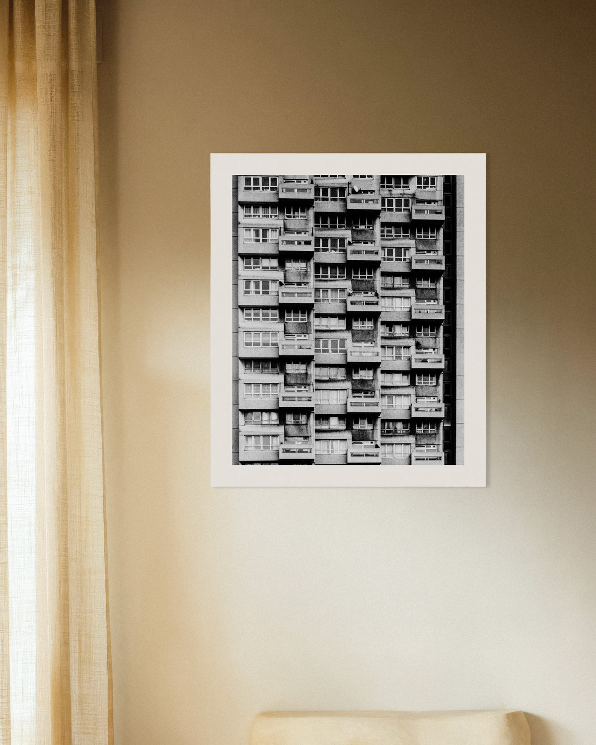 Poster ‘Gevel van een flatgebouw met balkons’