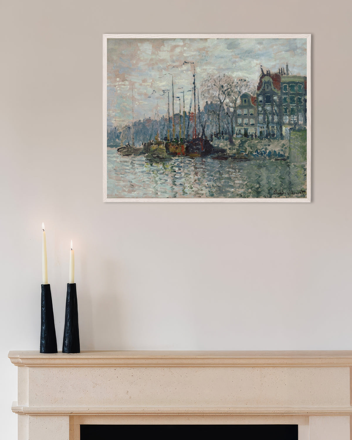 Affiche Vue du Prins Hendrikkade et du Kromme Waal à Amsterdam (1874) de Claude Monet, avec un cadre en bois blanc