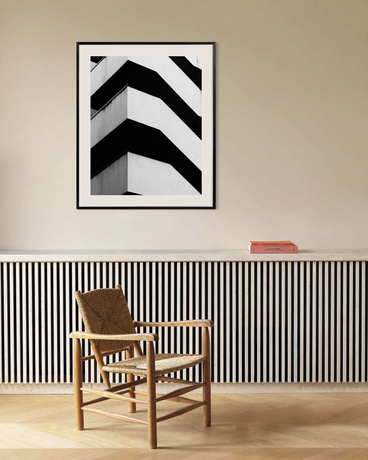 Poster ‘Zigzaggende betonnen balkons’, met metalen lijst