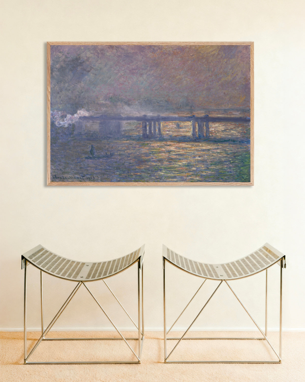 Poster Charing Cross Bridge (1903) van Claude Monet met naturel houten lijst