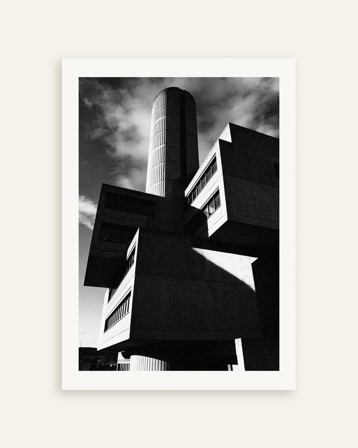 Poster ‘Cilindertoren en zwevende blokken’, miniatuur