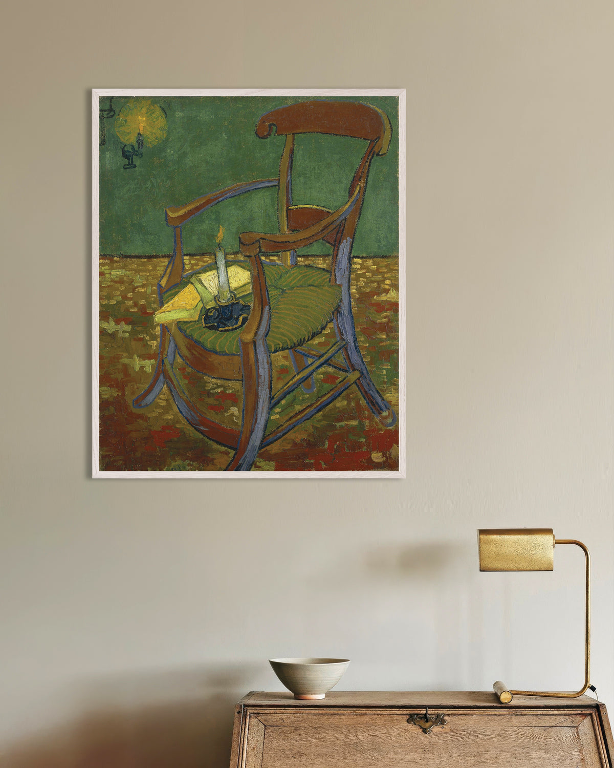 Poster van De stoel van Gauguin (1888) van Vincent van Gogh, met witte houten lijst
