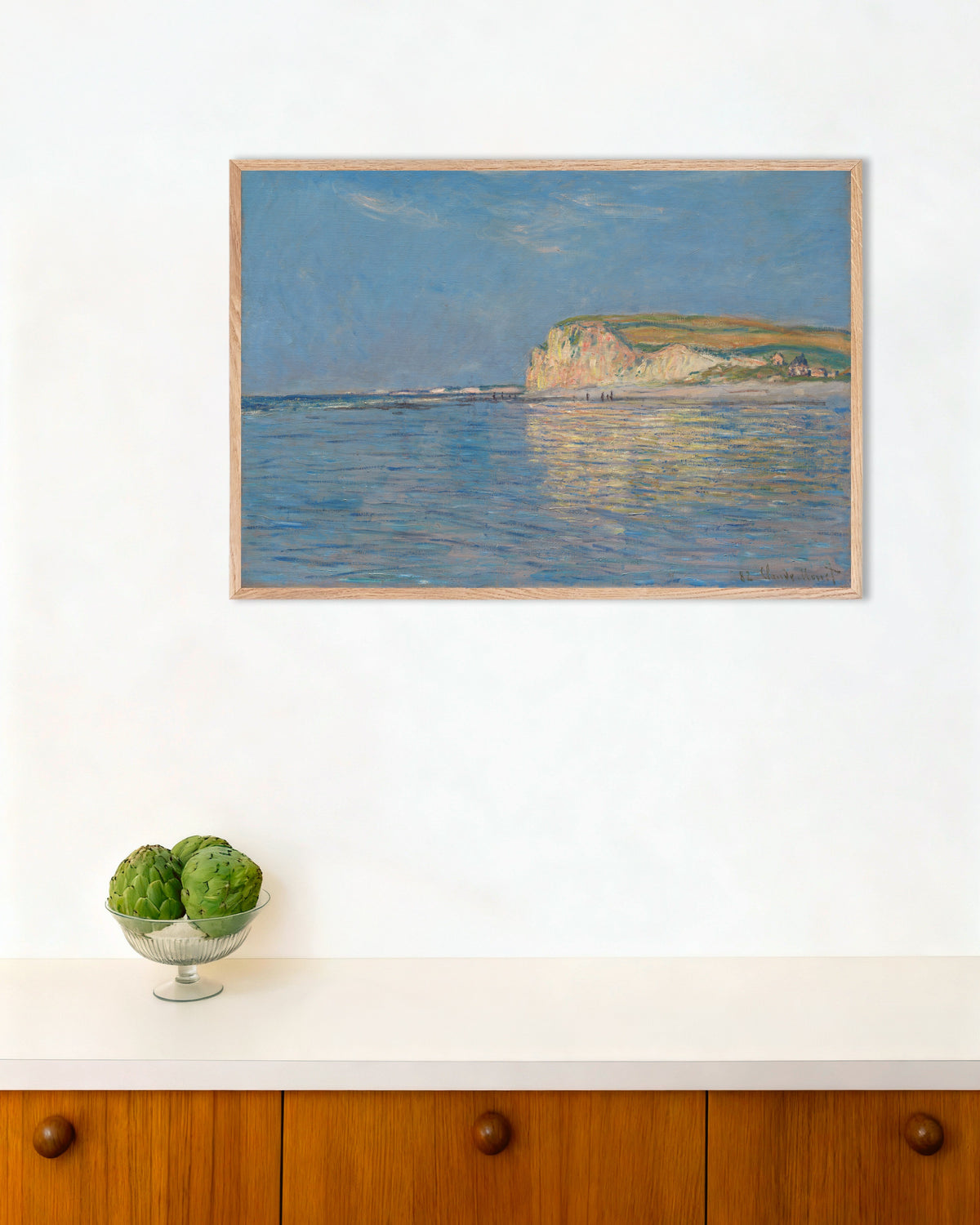 Affiche Marée basse à Pourville, près de Dieppe (1882) de Claude Monet, avec un cadre en bois naturel