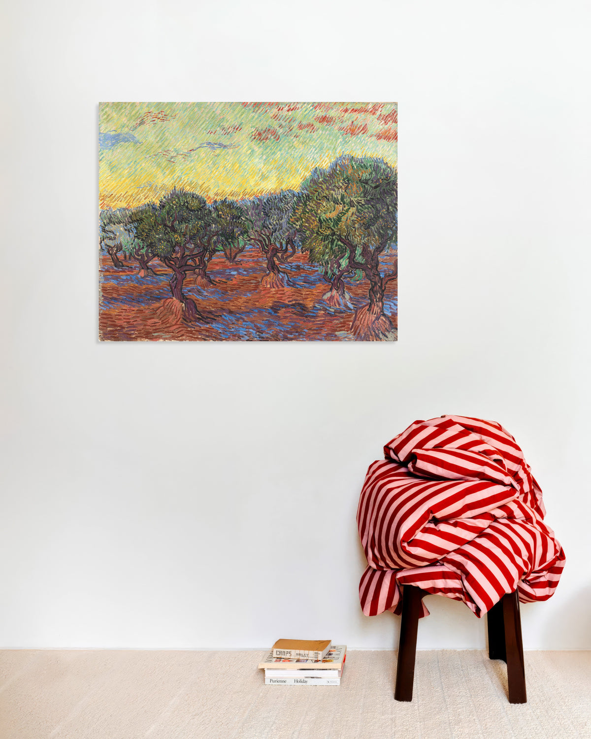 Poster Oliveraie sous un ciel orangé (1889) de Vincent van Gogh
