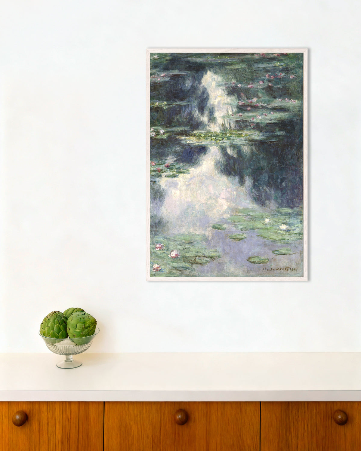 Affiche Bassin aux nymphéas (1907) de Claude Monet, avec un cadre en bois blanc