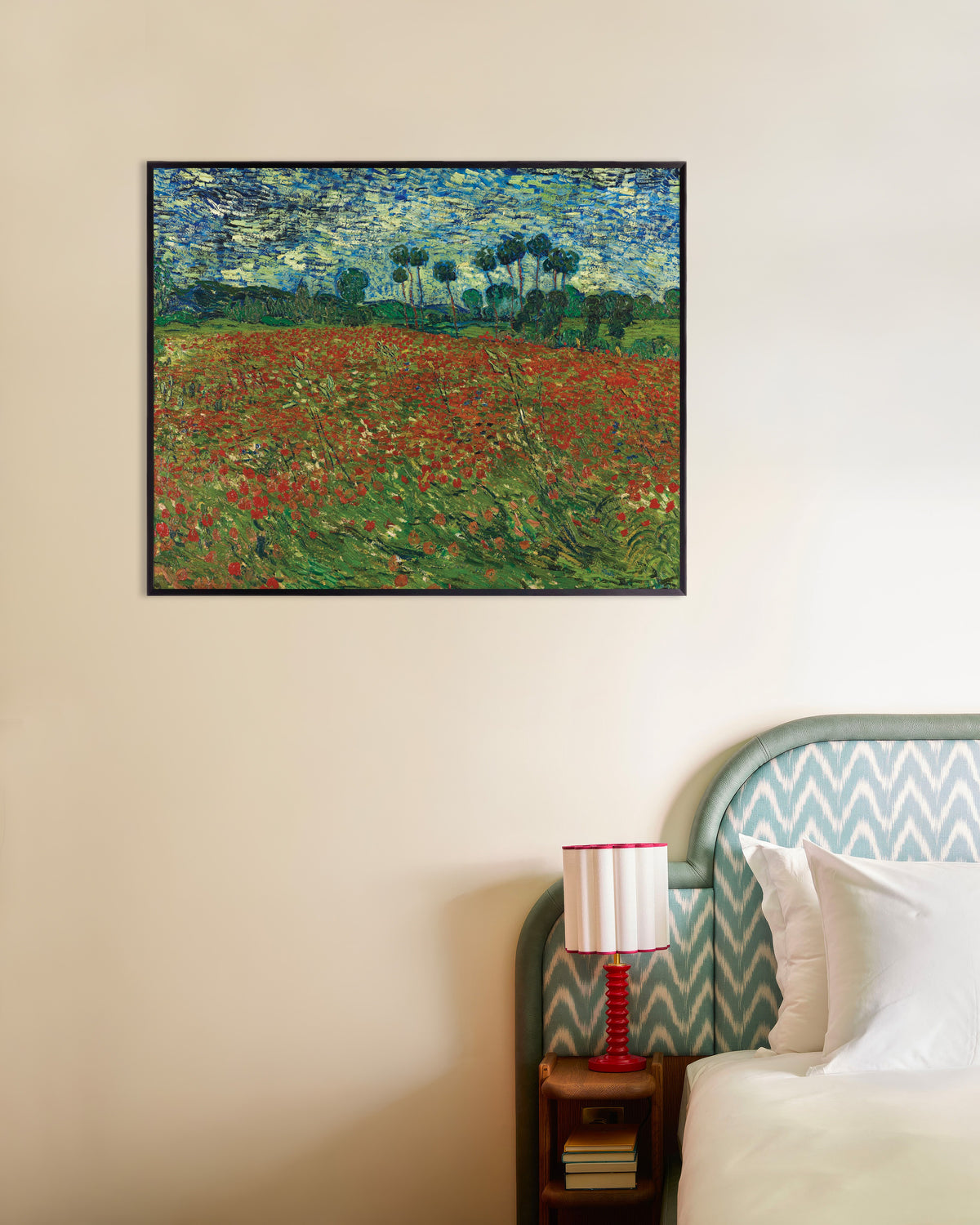 Poster van Klaprozenveld (1890) van Vincent van Gogh, met metalen lijst
