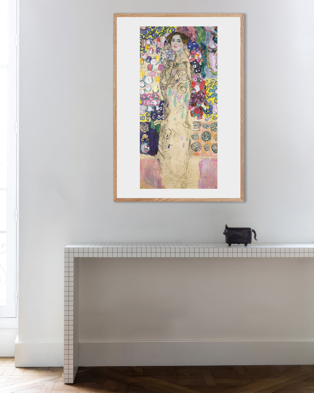 Poster Portret van Maria Munk (1917–1918) van Gustav Klimt met naturel houten lijst
