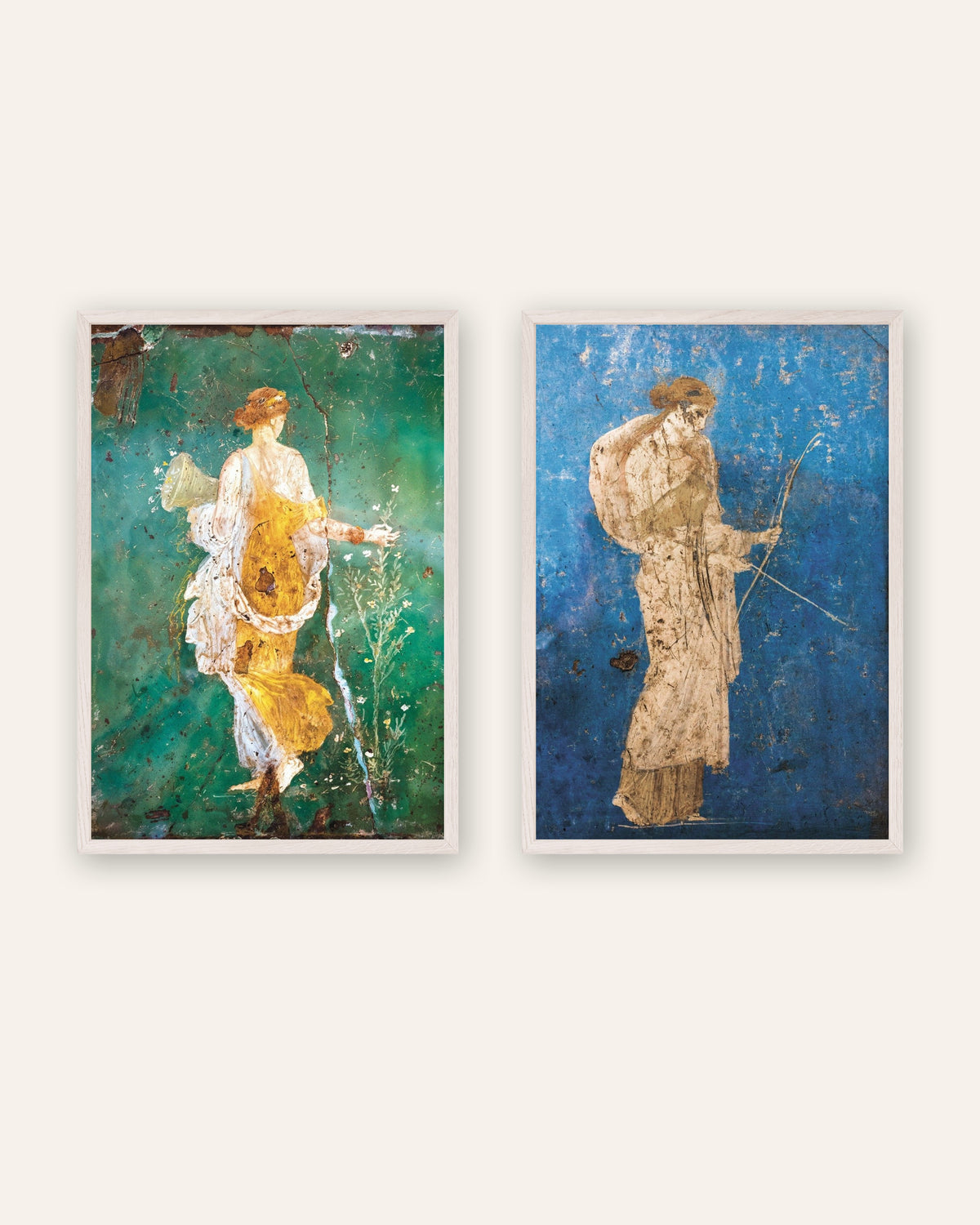 Lot de 2 affiches de fresques romaines, Flora et Artémis, cadres en bois blanc