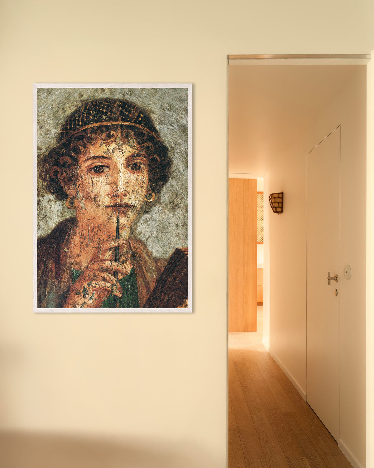 Poster met detail van het Sappho-fresco uit Pompeii in een witte houten lijst