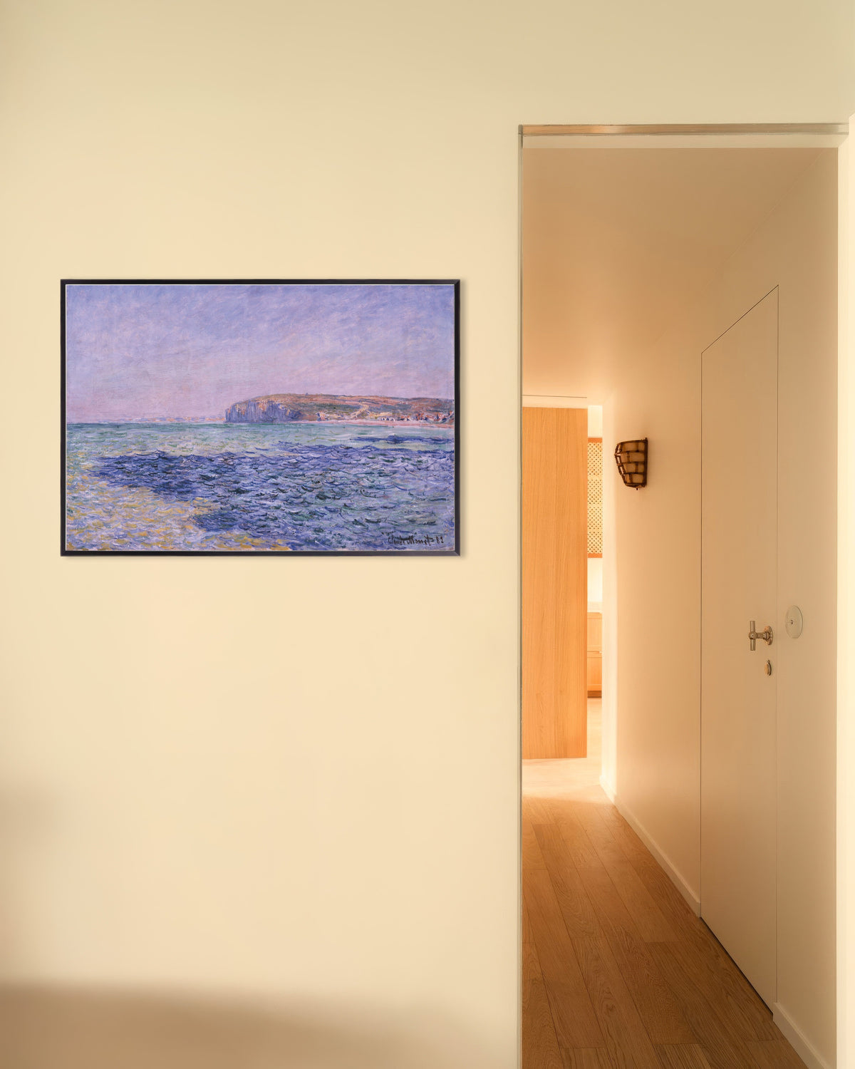 Poster Schaduwen op zee, de kliffen bij Pourville (1882) van Claude Monet met metalen lijst