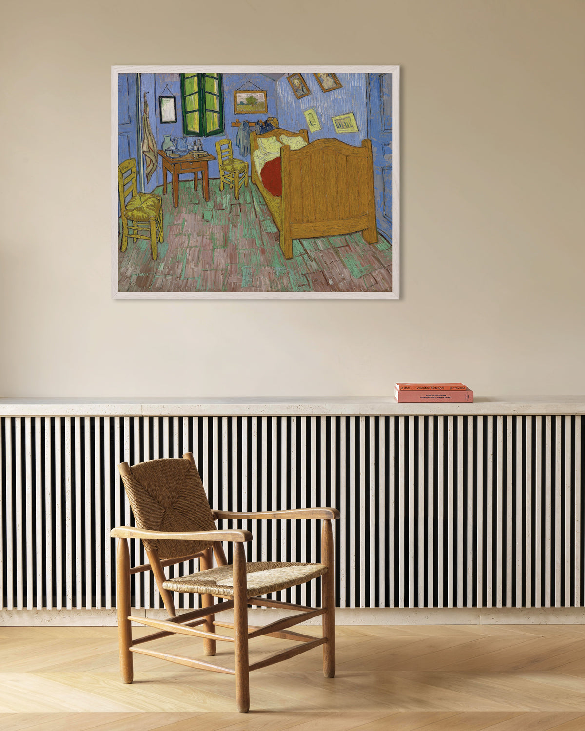 Poster van De slaapkamer, versie van Saint-Rémy (1889) van Vincent van Gogh, met witte houten lijst