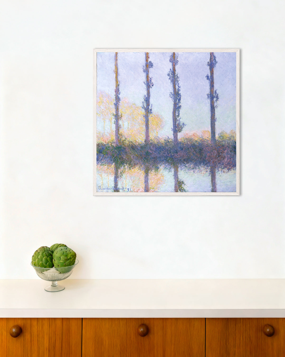 Poster De vier bomen (1891) van Claude Monet met witte houten lijst