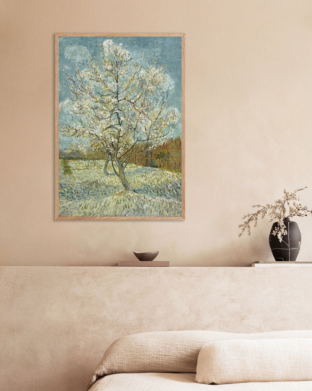 Poster du Pêcher rose (1888), de Vincent van Gogh, avec un cadre en bois naturel