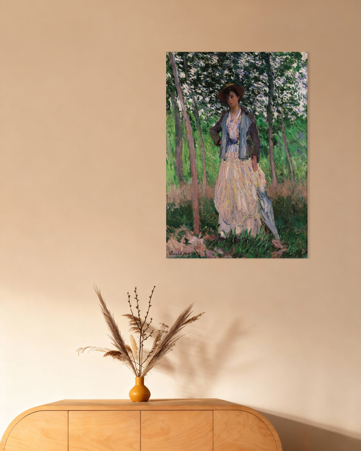 Poster De wandelaarster, Suzanne Hoschedé (1887) van Claude Monet
