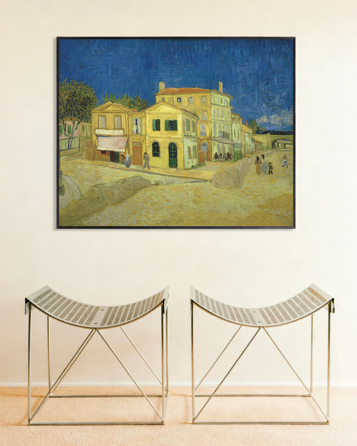Poster van Het gele huis, De straat (1888) van Vincent van Gogh, met metalen lijst