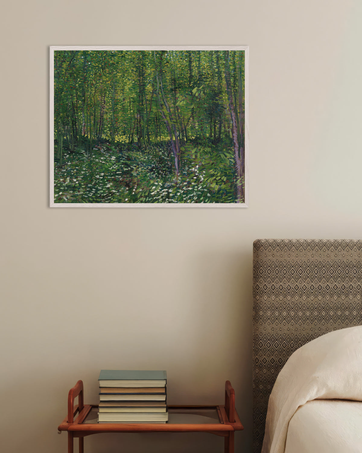 Poster de Arbres et sous-bois (1887) de Vincent van Gogh, avec cadre en bois blanc